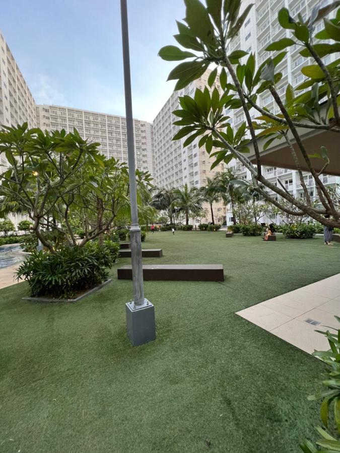 Yam Staycation Shore Residences Manila Eksteriør billede